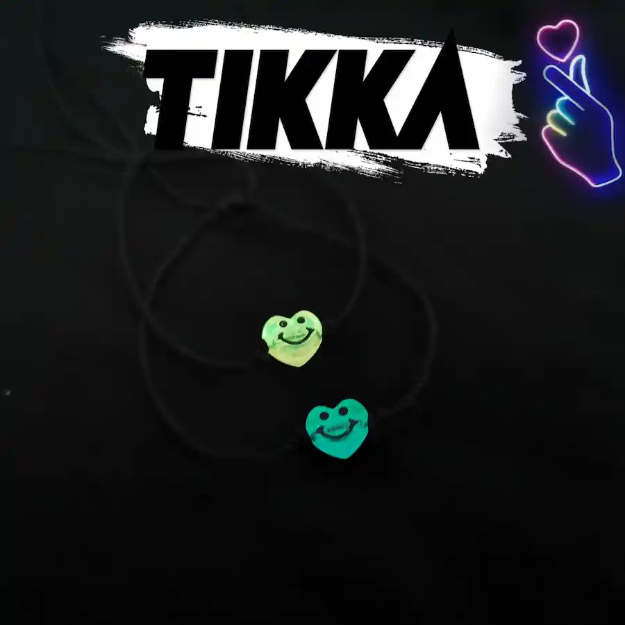 Incluye 3 piezas] - Pulseras luminosas chicas super poderosas con corazon  fluorescente : Tikka Shop