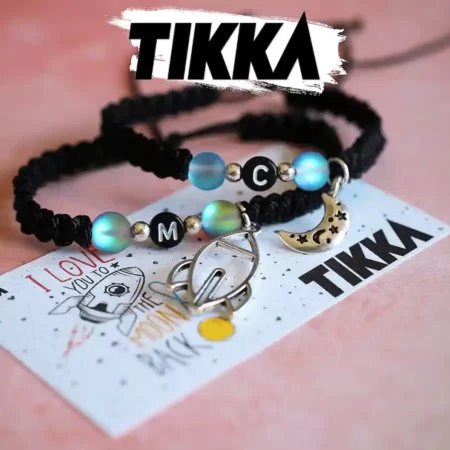 Incluye 2 piezas] – Pulseras Sol y Luna con iniciales personalizadas para  parejas : Tikka Shop
